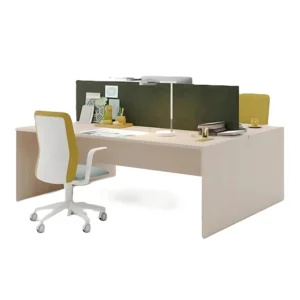 Sepatörlü, sade tasarımlı ahşap modern ofis çalışma masası