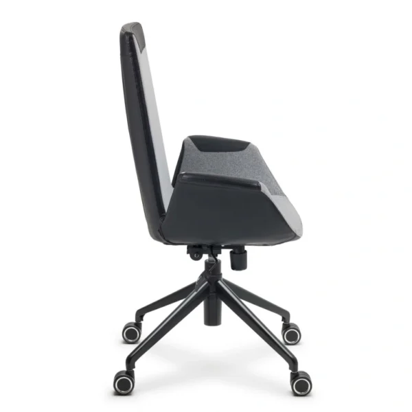 NOW Yönetici Koltuğu PLN-1175’in yan profili; bel destekli yüksek sırt, siyah arka kabuk ve gazlı amortisörlü mekanizma.